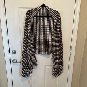 Umi Black and Cream Houndstooth Scarf